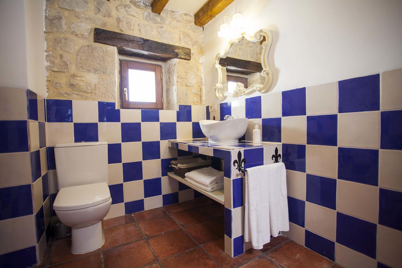 Hotel Rural La Torre De Bisjueces ภายนอก รูปภาพ