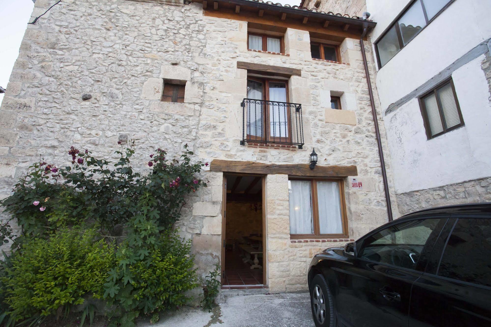 Hotel Rural La Torre De Bisjueces ภายนอก รูปภาพ