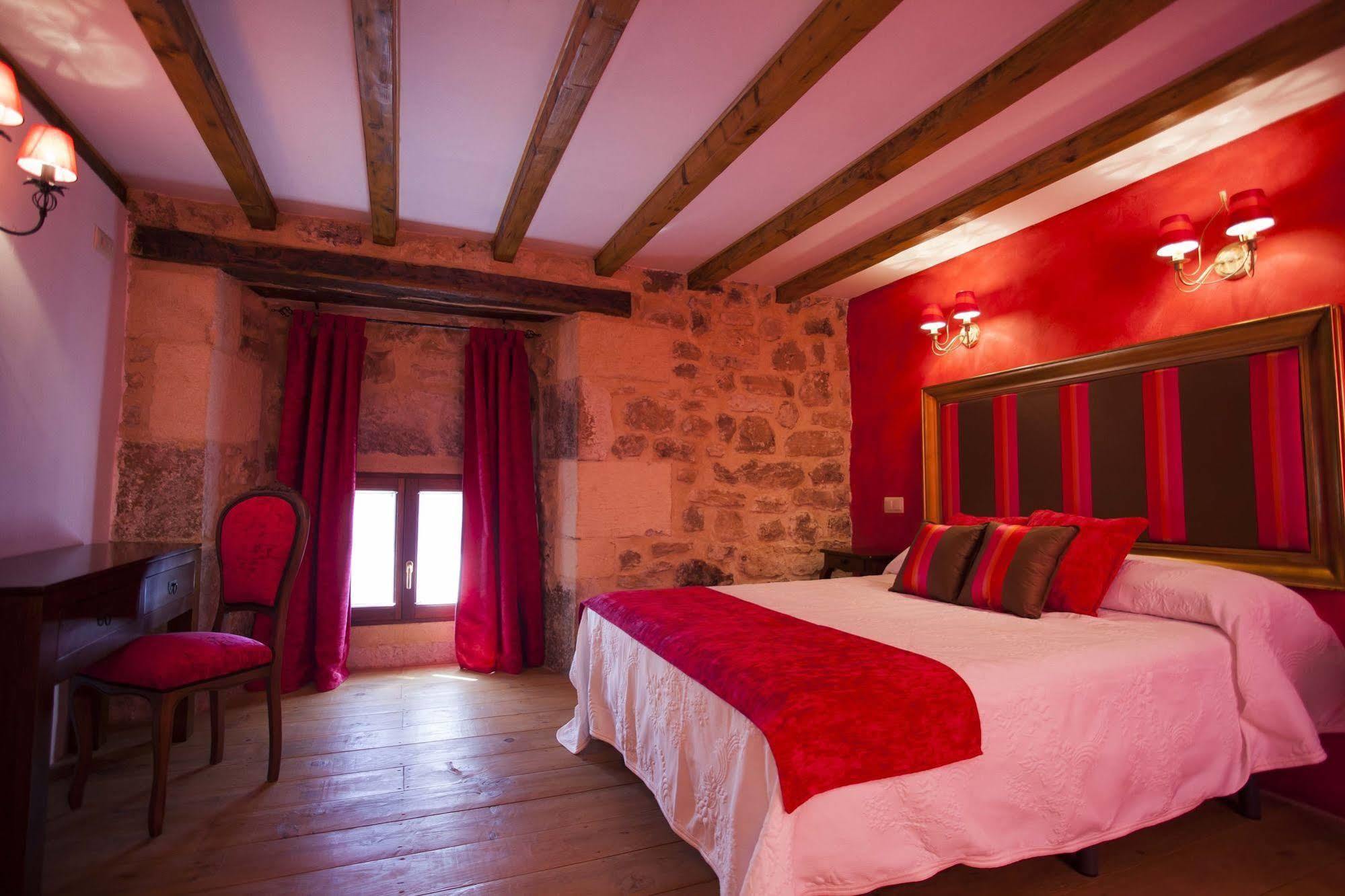Hotel Rural La Torre De Bisjueces ภายนอก รูปภาพ